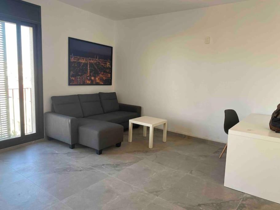 Ferienwohnung Modern Loft In Terrassa Exterior foto